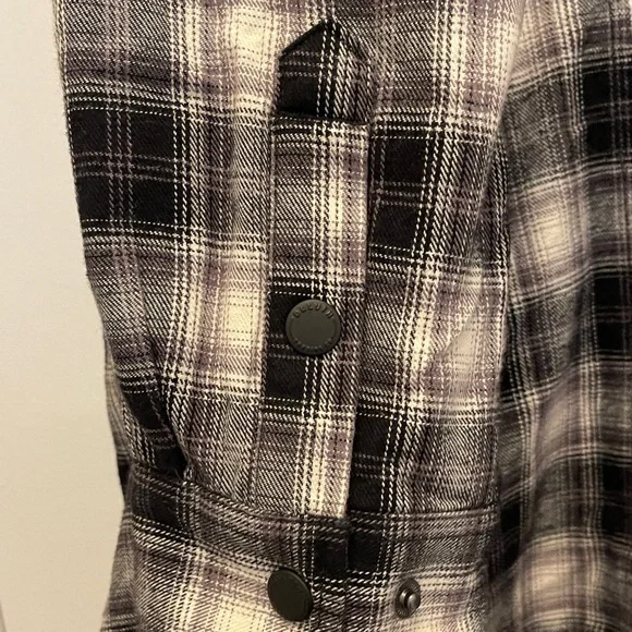Duluth Trading Co Black and White Plaid Fleece Lined Utility Jacket - Picture 8 of 10